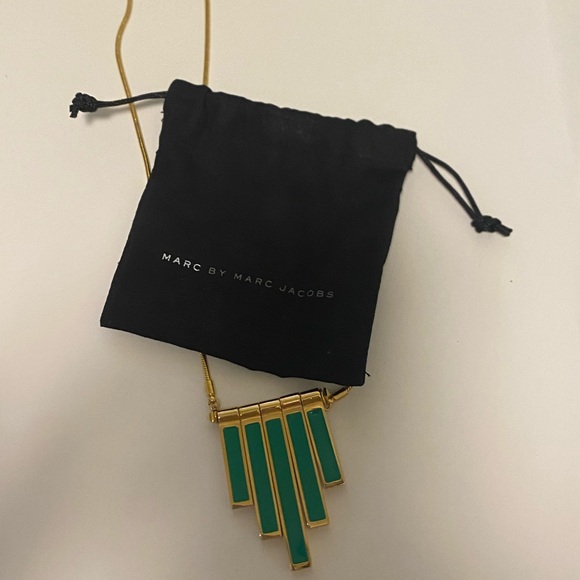 NWT Marc By Marc Jacobs Green & Gold Necklace - Picture 13 of 13